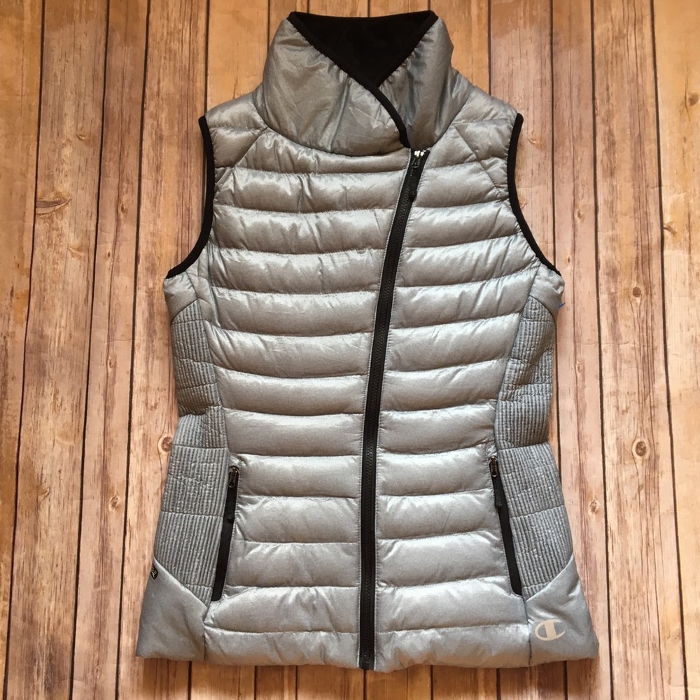 Champion Duofold Warm Ctrl Vest. Size M.